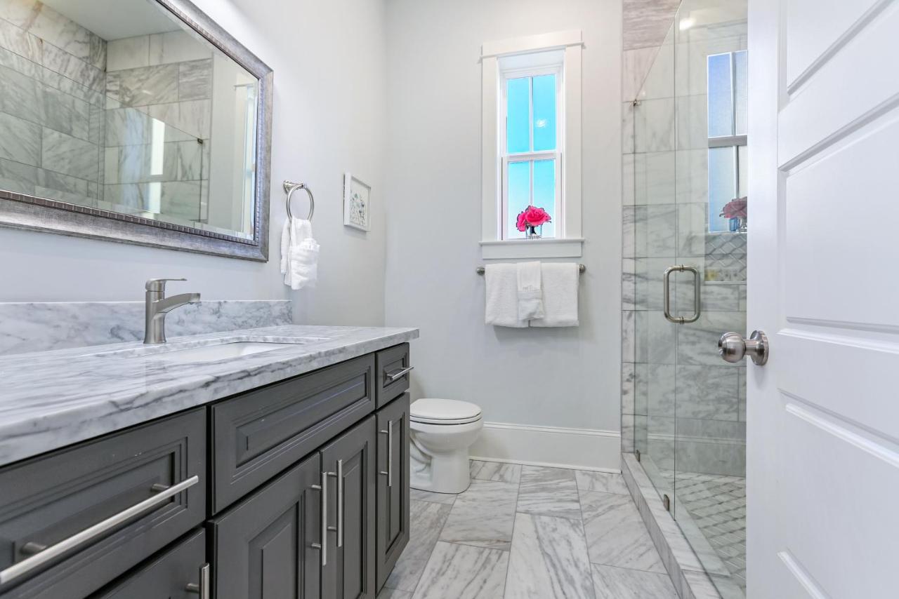 Ferienwohnung Hosteeva Chic Urban Retreat W Pool Steps To St Charles Ave And Near Bourbon St New Orleans Exterior foto